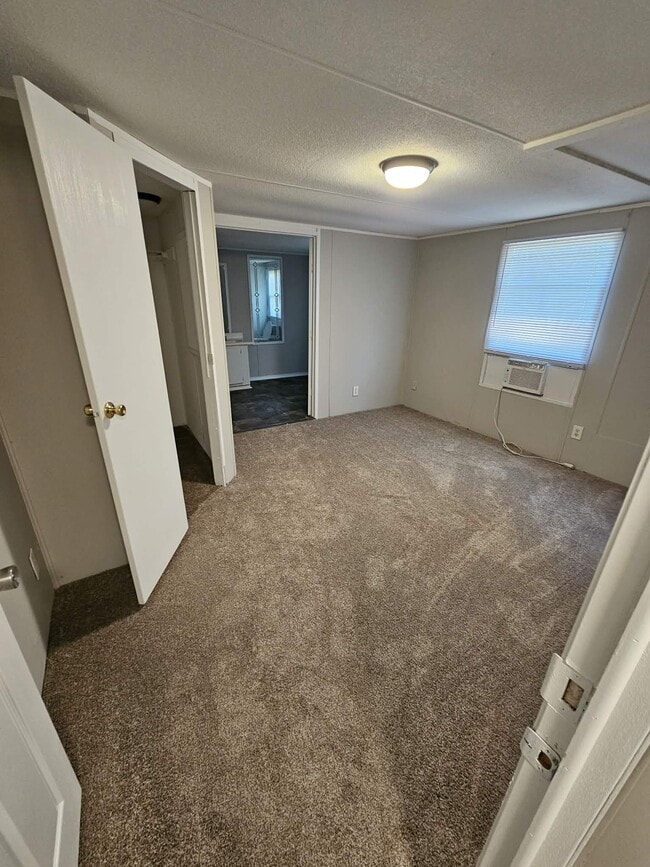 Building Photo - Bentwood Mobile Home Park