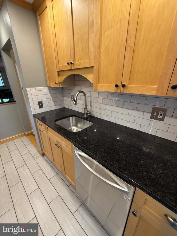 Building Photo - 4406 Rosedale Ave