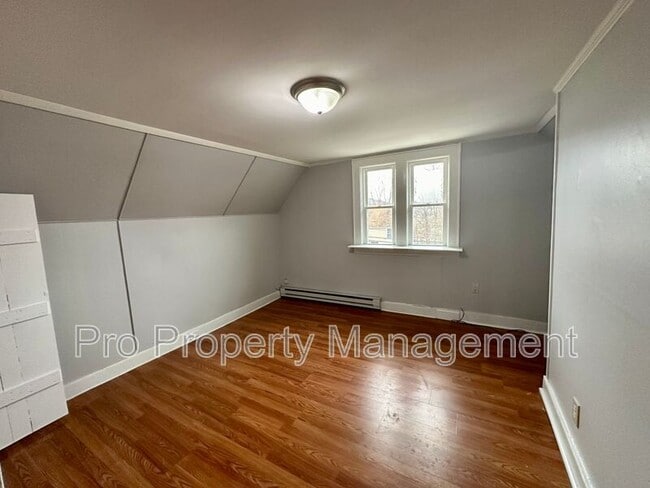 Building Photo - 25A Fairfield Ave