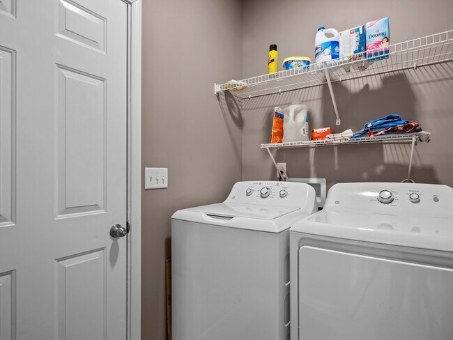 Building Photo - 251 Channel Marker Loop