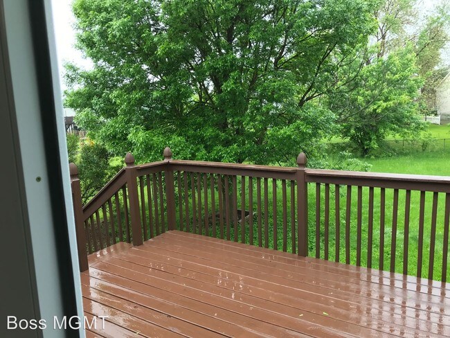 Building Photo - 3 br, 1.5 bath House - 6970 Endsleigh Dr.