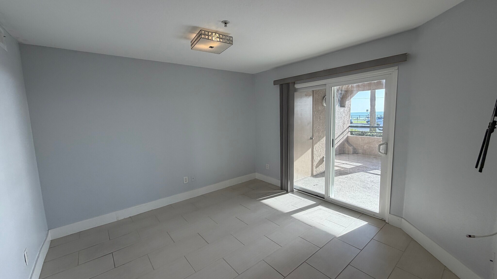 Building Photo - 1200 Pacific Coast Hwy