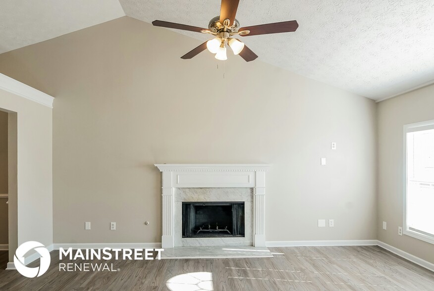 Building Photo - 5252 Miranda Way