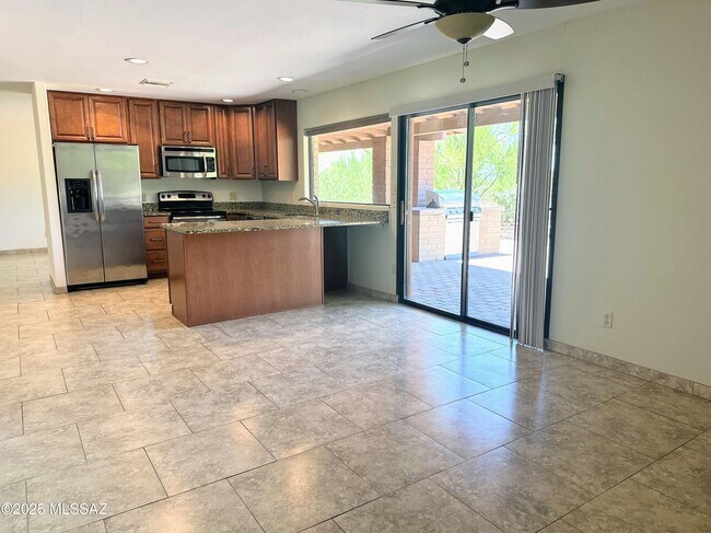 Building Photo - 6515 N Burro Creek Pl