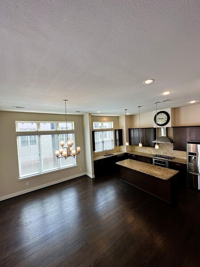 Building Photo - 4406 Eli St