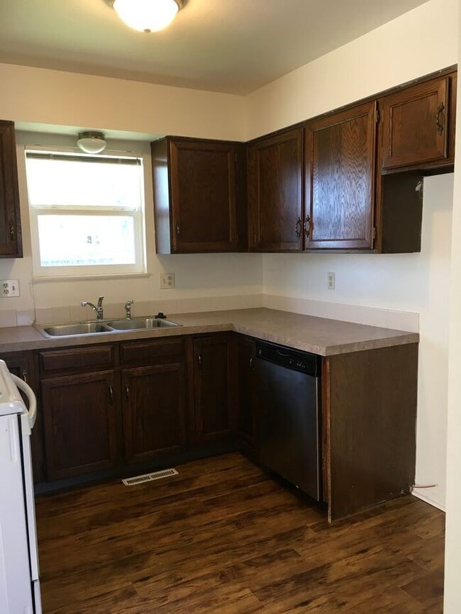 Building Photo - 3 Bedroom Home in SW Loveland!