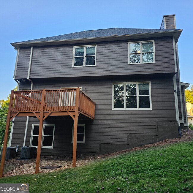 Building Photo - 6141 Long Shore Dr