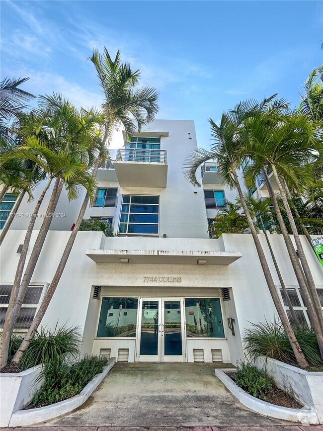 Building Photo - 7744 Collins Ave