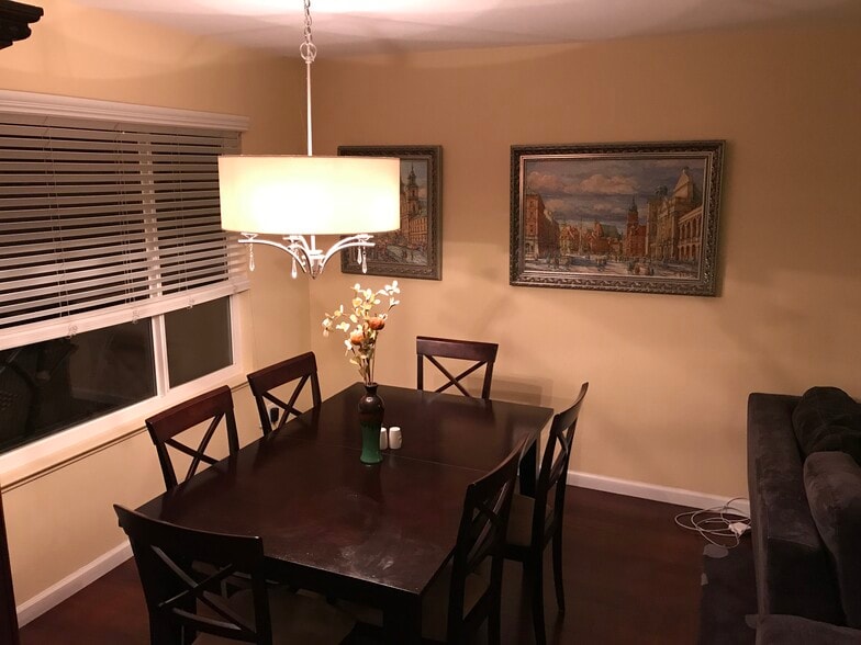 Dining Room - 337 Kinross Dr