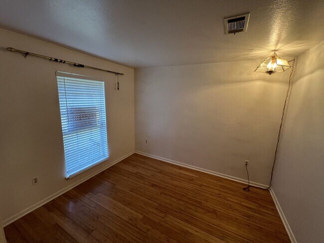 Building Photo - 8823 Cefalu Dr