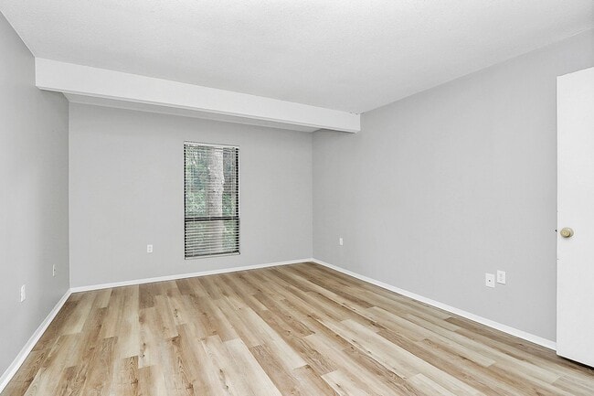 Building Photo - 5012 Sardis Rd