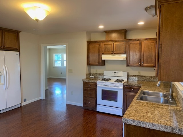 Building Photo - 110 Dyer St