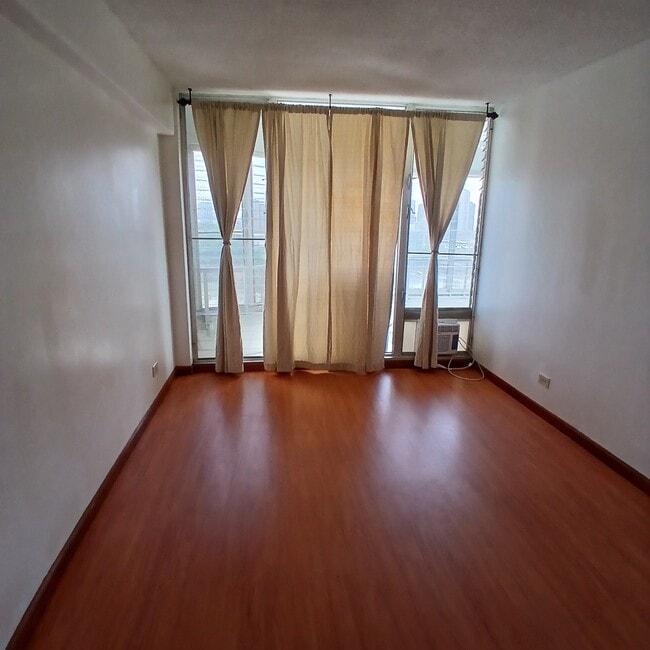 Building Photo - 410 Magellan Ave