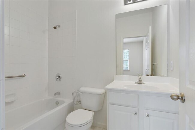 Building Photo - 3643 Gambrell Ln