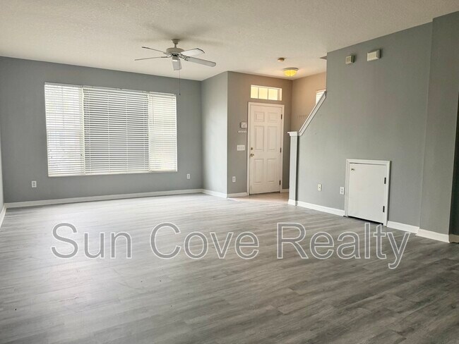 Building Photo - 11022 Black Swan Ct