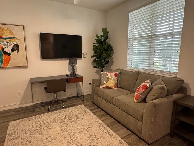 Building Photo - 101 E Coda Cir