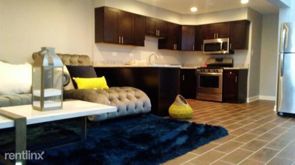 Building Photo - 8136 S Kedzie Ave