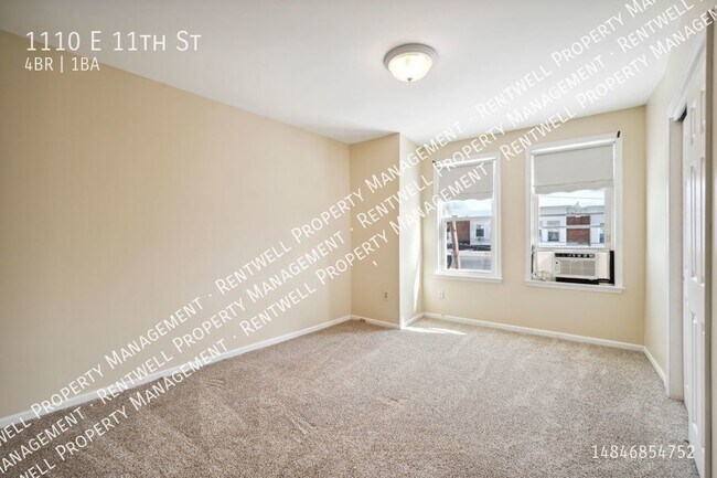 Building Photo - Available Now! 4 Bedroom Townhome in Eddys...