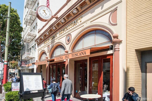 Building Photo - 312 Green St