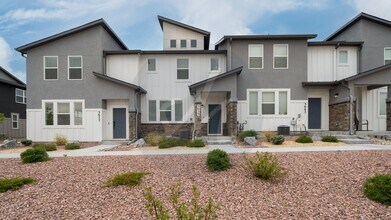 Building Photo - Townhome in Greenways at Sand Creek