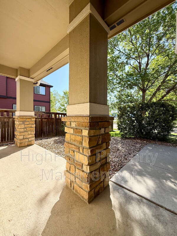 Building Photo - 5187 Pelican St