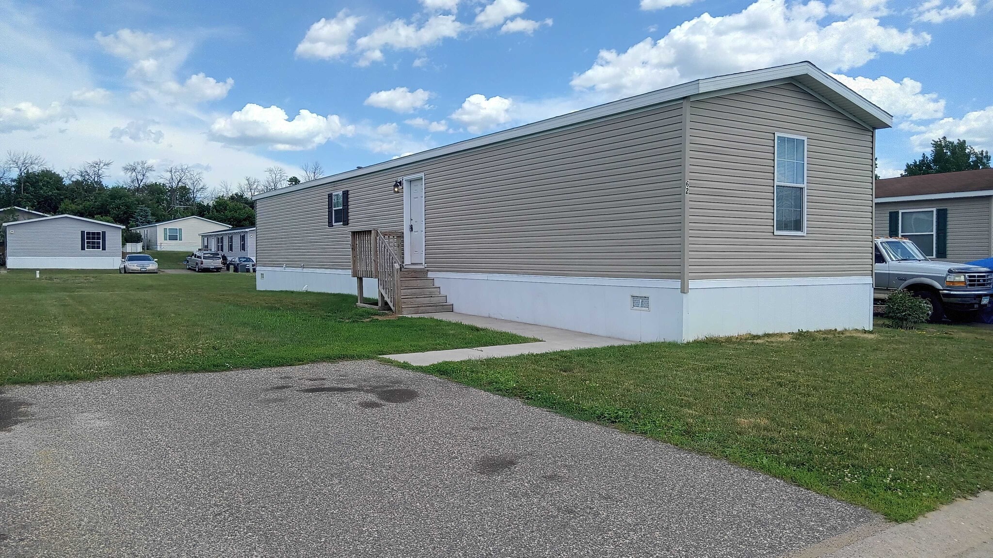 Building Photo - 62 Meggan Dr
