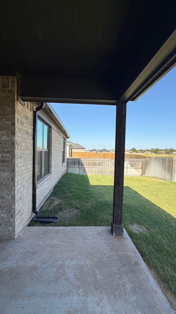 Building Photo - 5014 Cranbrook Dr