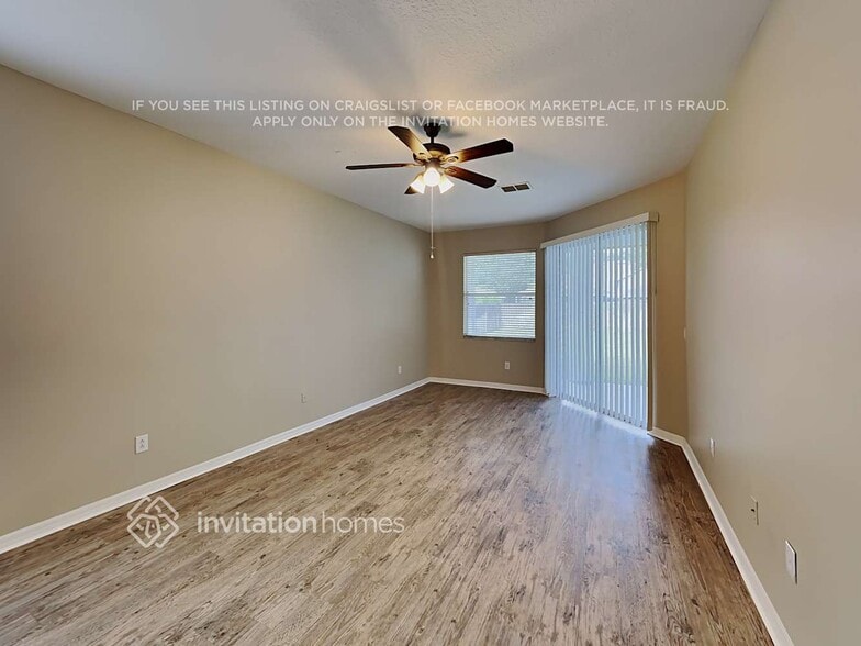 Building Photo - 9424 Clover Glen Dr