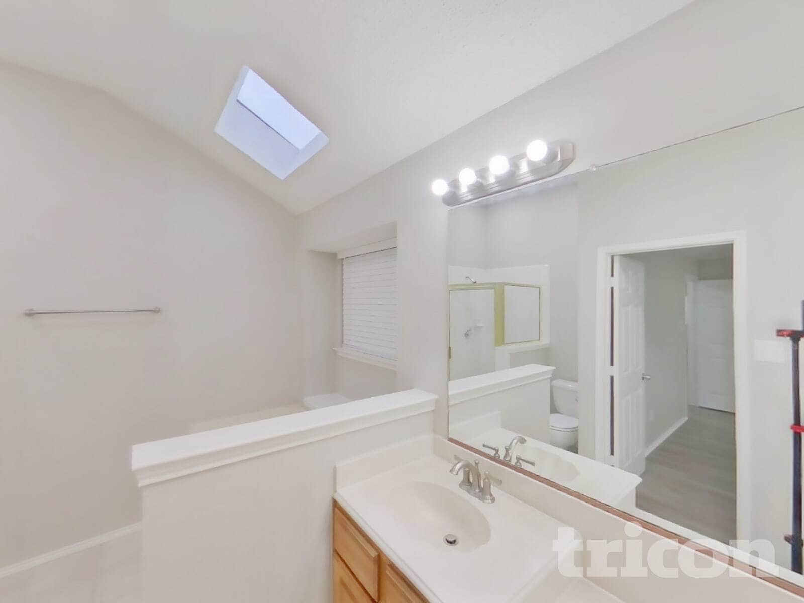 Building Photo - 1624 Bent Brook Dr