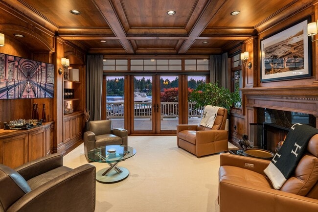 Building Photo - 5bd/5.5ba Yarrow Point Home