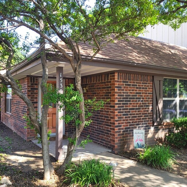 Building Photo - Furnished Rental for Lease