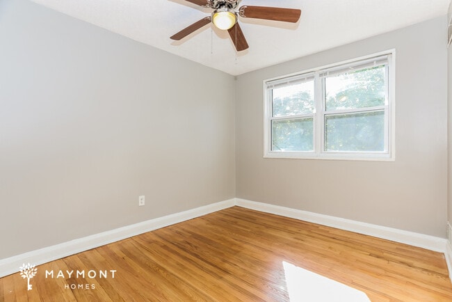 Building Photo - 957 Masefield Rd