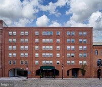 Building Photo - 960 Fell St