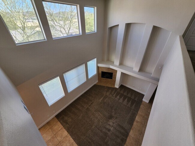 Building Photo - In the Heart of Green Valley Ranch