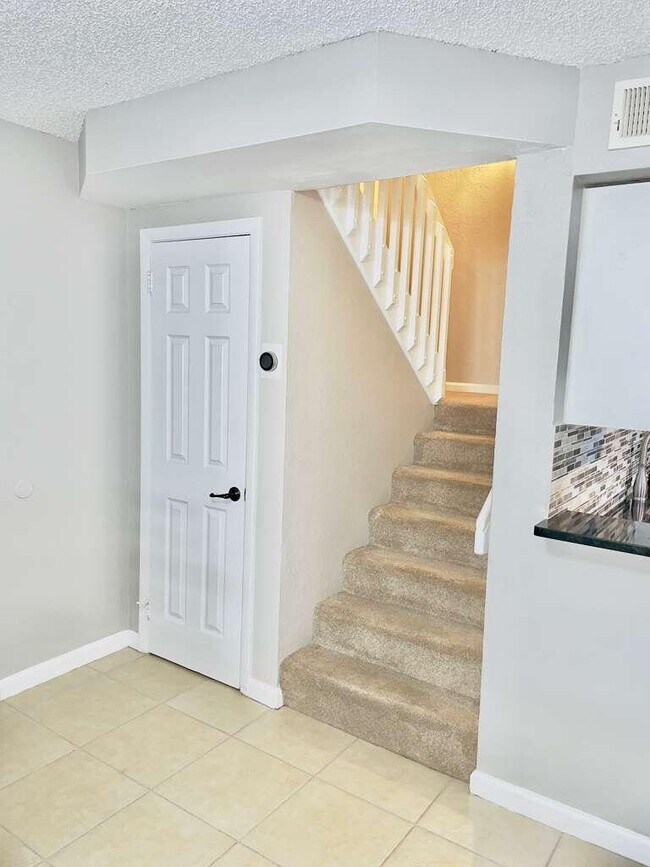 Building Photo - 8206 Severn Dr