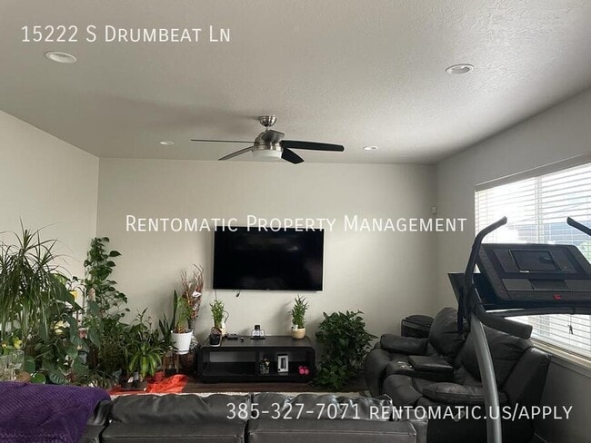 Building Photo - 15222 Drumbeat Ln
