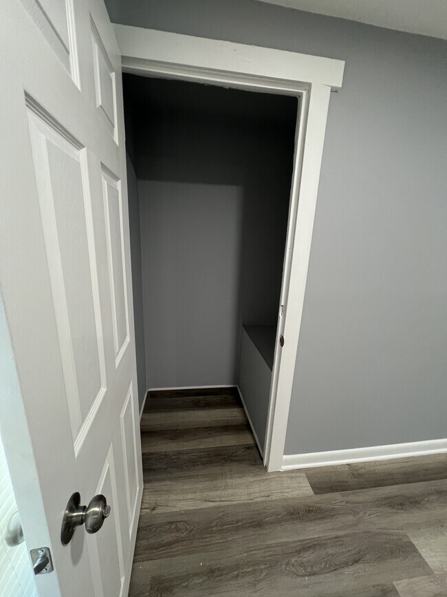 Building Photo - 85 Chestnut St