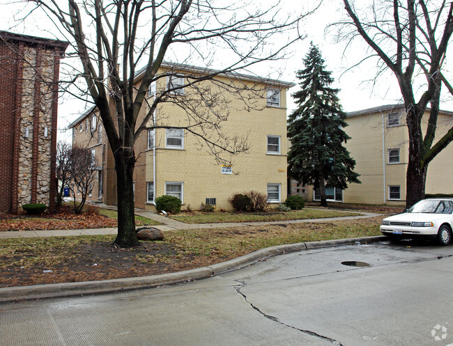 Building Photo - 9221 S Kedzie Ave