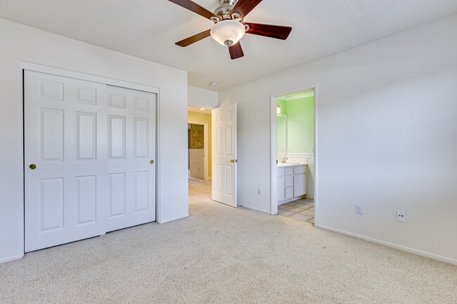 Building Photo - 5960 Juniper Ct
