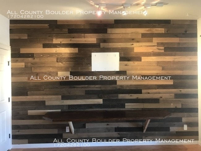 Building Photo - 1575 Zamia Ave