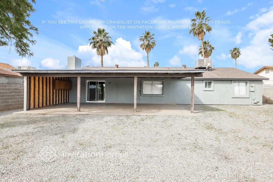 Building Photo - 14235 N 39th Way