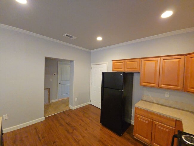 Building Photo - 2607 Virginia Ave