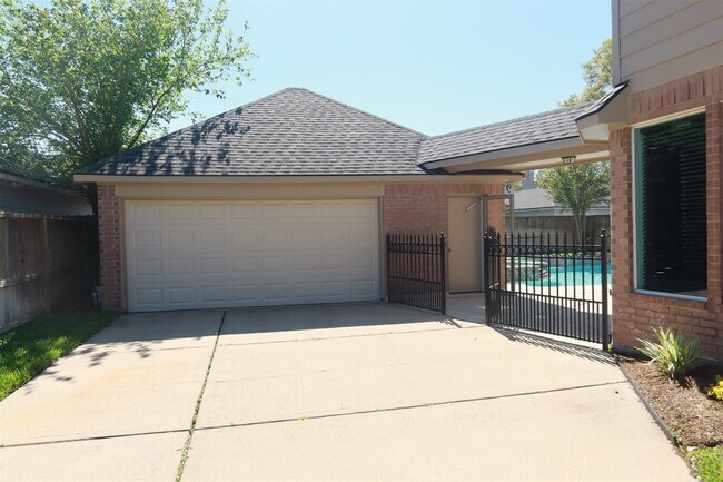 Building Photo - 12211 Summerland Ridge Ln