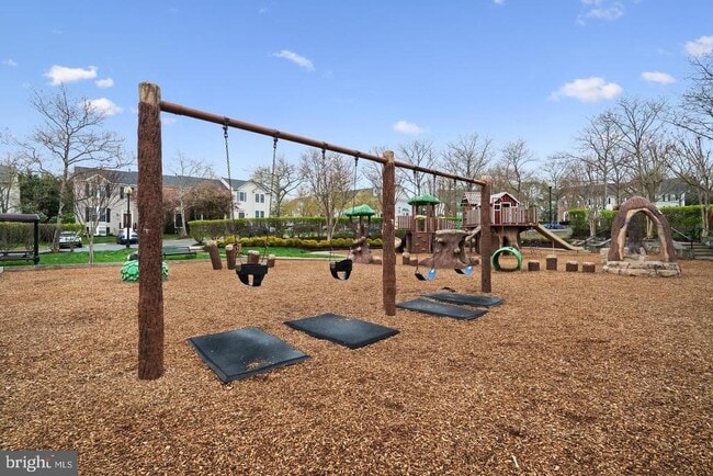 Building Photo - 25415 Morse Dr