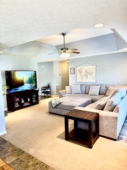 Building Photo - 408 Cedar Hollow Dr