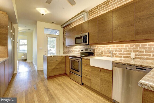 Building Photo - 4114 New Hampshire Ave NW