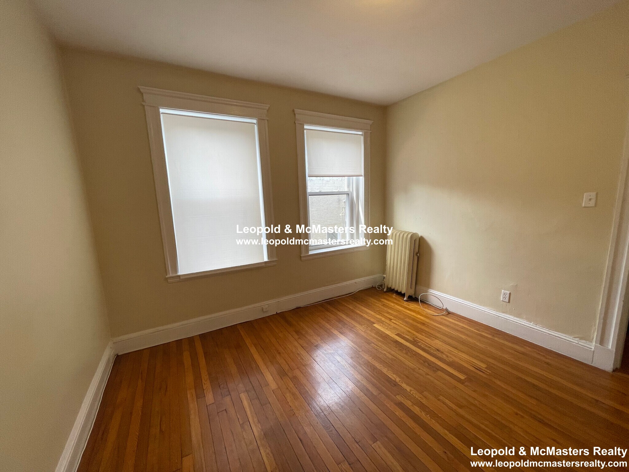 Building Photo - 225 Kelton St