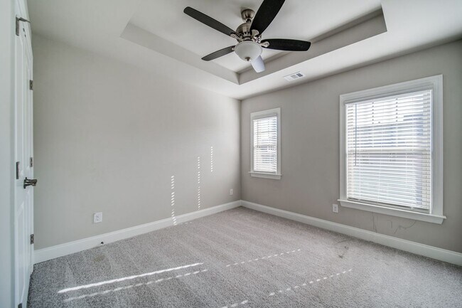 Building Photo - 1363 Harris Way S