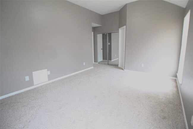 Building Photo - 12323 Guernsey Dr