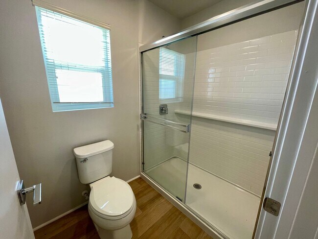 Building Photo - 2 Bedroom Townhome Available in BRAND NEW ...